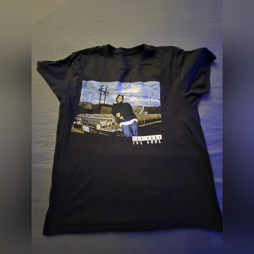 Ice Cube Black Graphic T-Shirt with Car Print